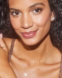 Ari Gold Pave Crystal Heart Necklace In White Crystal -Jewelry Shop Kendra Scott Ari Pave Pendant Necklace White Crystal Gold 02