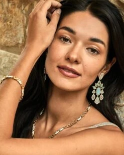 Bailey Gold Chain Necklace In White Mix -Jewelry Shop Kendra Scott Bailey Chain Necklace White Mix Gold 01