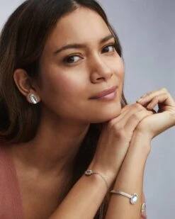 Elaina Silver Adjustable Chain Bracelet In Dichroic Glass 9 Elaina Silver Adjustable Chain Bracelet In Dichroic Glass -Jewelry Shop Kendra Scott Elaina Chain Bracelet Rhodium Dichroic Glass 00