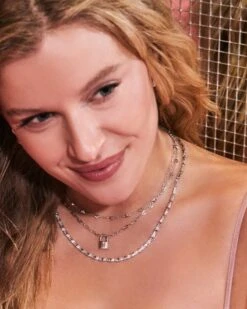 Jess Small Lock Chain Necklace In Silver -Jewelry Shop Kendra Scott Jessie Tiny Locket Necklace Rhodium 00