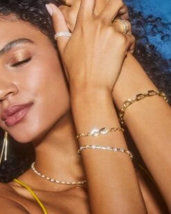 Juliette Gold Delicate Chain Bracelet In White Crystal -Jewelry Shop Kendra Scott Juliette Delicate Bracelet Gold 01