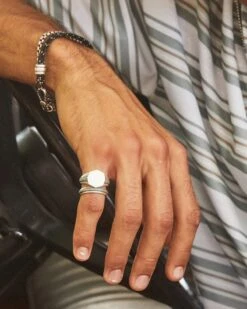 Hicks Signet Ring In Oxidized Sterling Silver -Jewelry Shop Kendra Scott Mens Hicks Signet Ring Oxidized Silver 01