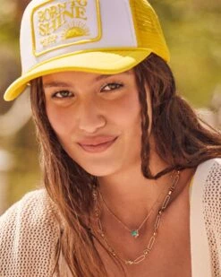 Susie Gold Short Pendant Necklace In Marine Kyocera Opal -Jewelry Shop Kendra Scott Susie Pendant Necklace Marine Opal Gold 00