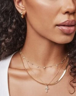 Cross Pendant Necklace In Gold -Jewelry Shop kendra scott cross pendant neck gold