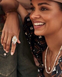 Piper Gold Pendant Necklace In White Howlite -Jewelry Shop kendra scott ember strand necklace gold white howlite 00 1