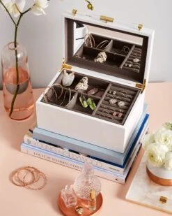 Medium Antique Brass Jewelry Box In White Lacquer -Jewelry Shop kendra scott medium jewelry box antique brass white 03 lg